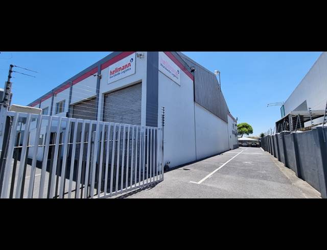 2,549M² WAREHOUSE TO LET IN AIRPORT INDUSTRIA